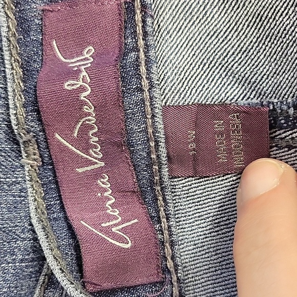 Gloria Vanderbilt 28" Inseam 8.5" Hem 42" Waist Blue Jeans - Picture 9 of 10